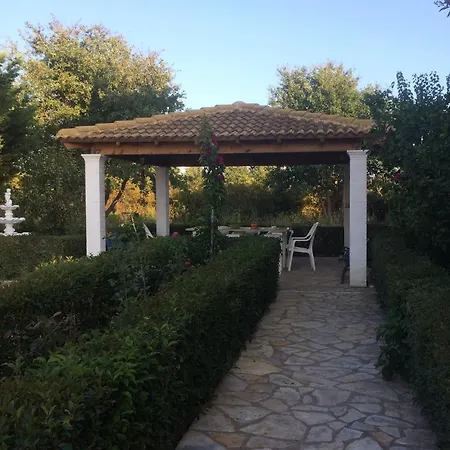 Nefeli Groundfloor Apartamento *