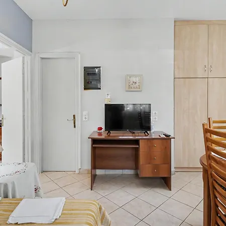 Nefeli Groundfloor Агиос-Георгиос