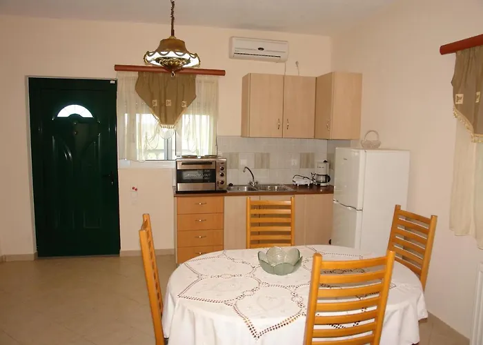 Nefeli Groundfloor Apartamento Agios Georgios (Corfu)